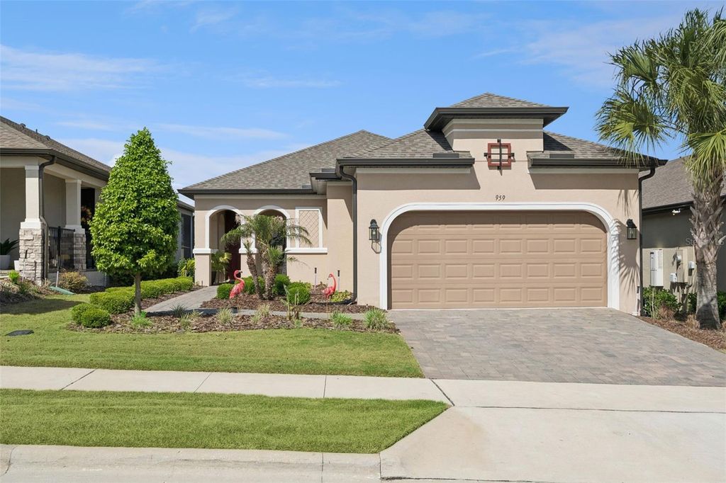 Photo of 959 Braewood Drive, Clermont, FL 34715 (MLS # G5111687)