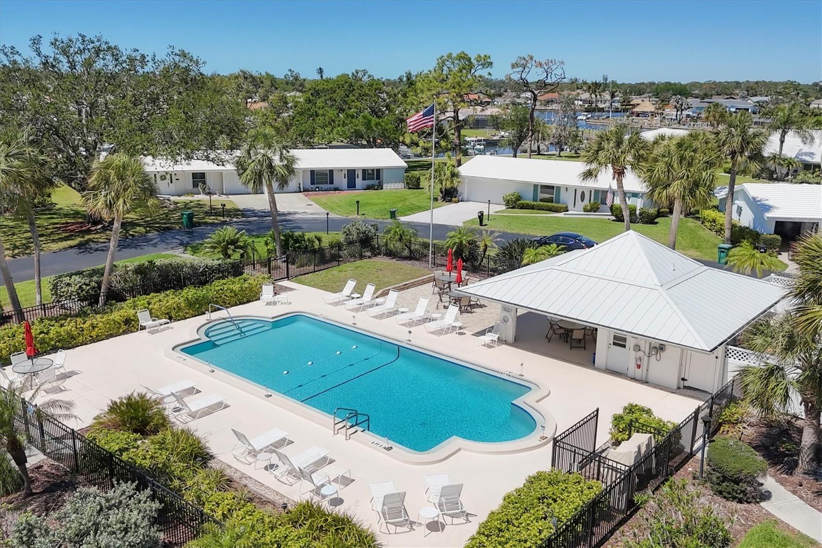 ENGLEWOOD ISLES - Residential