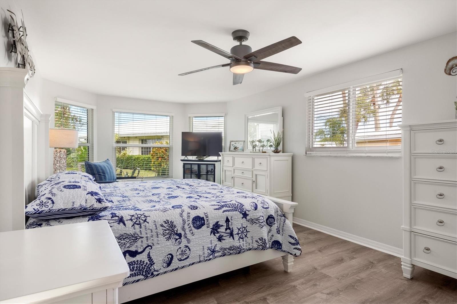 ENGLEWOOD ISLES - Residential