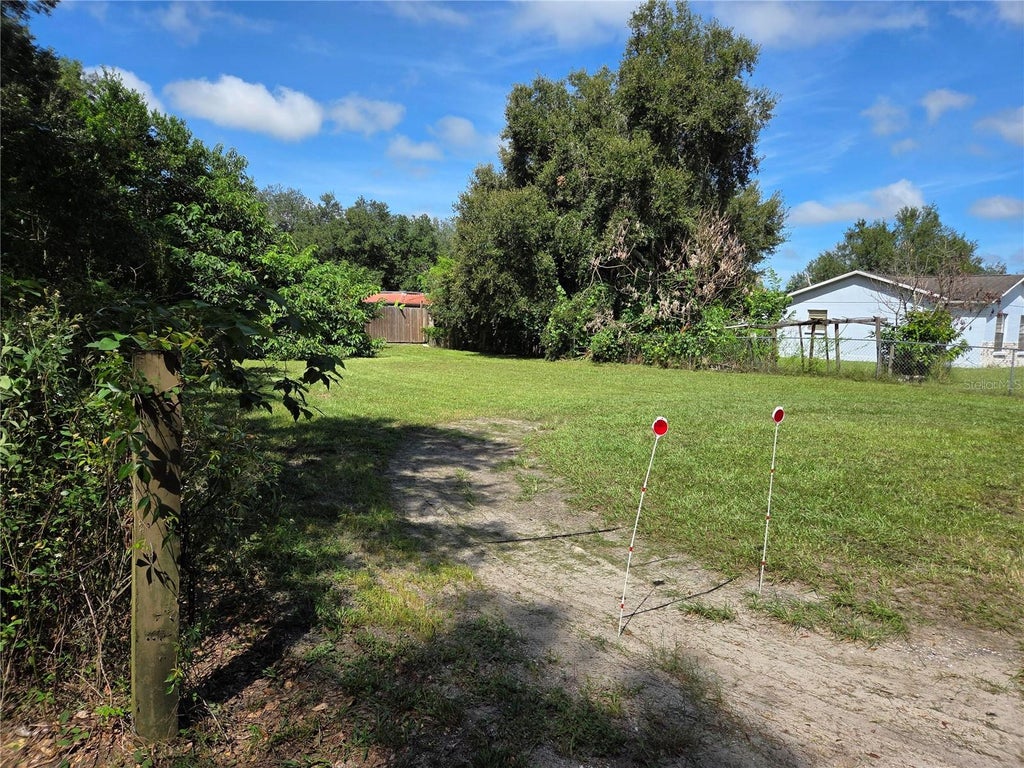 Photo of 11702 Ann, Thonotosassa, FL 33592 (MLS # O6449880)