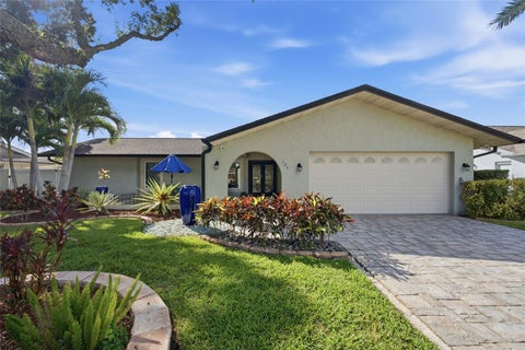 Photo of 725 Del Oro Drive, Safety Harbor, FL 34695 (MLS # TB8560074)