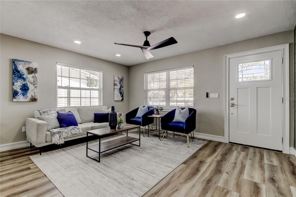 Photo of 3720 36th Avenue N, St Petersburg, FL 33713 (MLS # TB8475337)