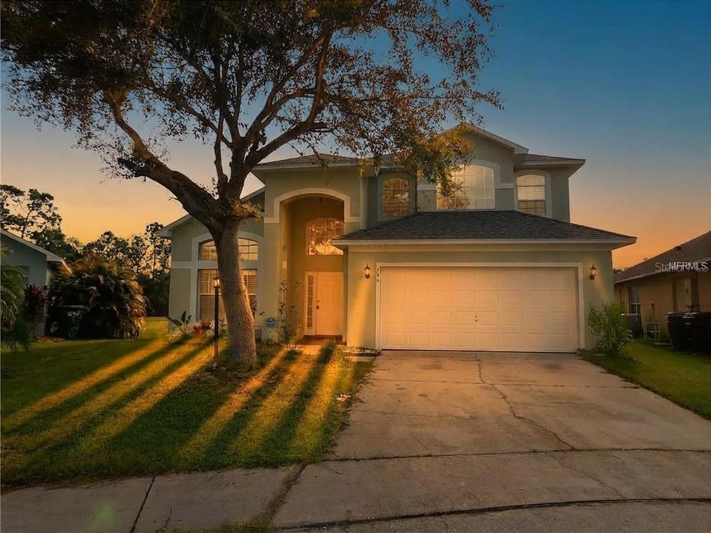 Photo of 546 Eagle Pointe S, Kissimmee, FL 34746 (MLS # O6389435)