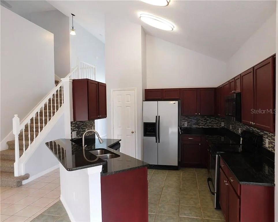 EAGLE POINTE - Residential