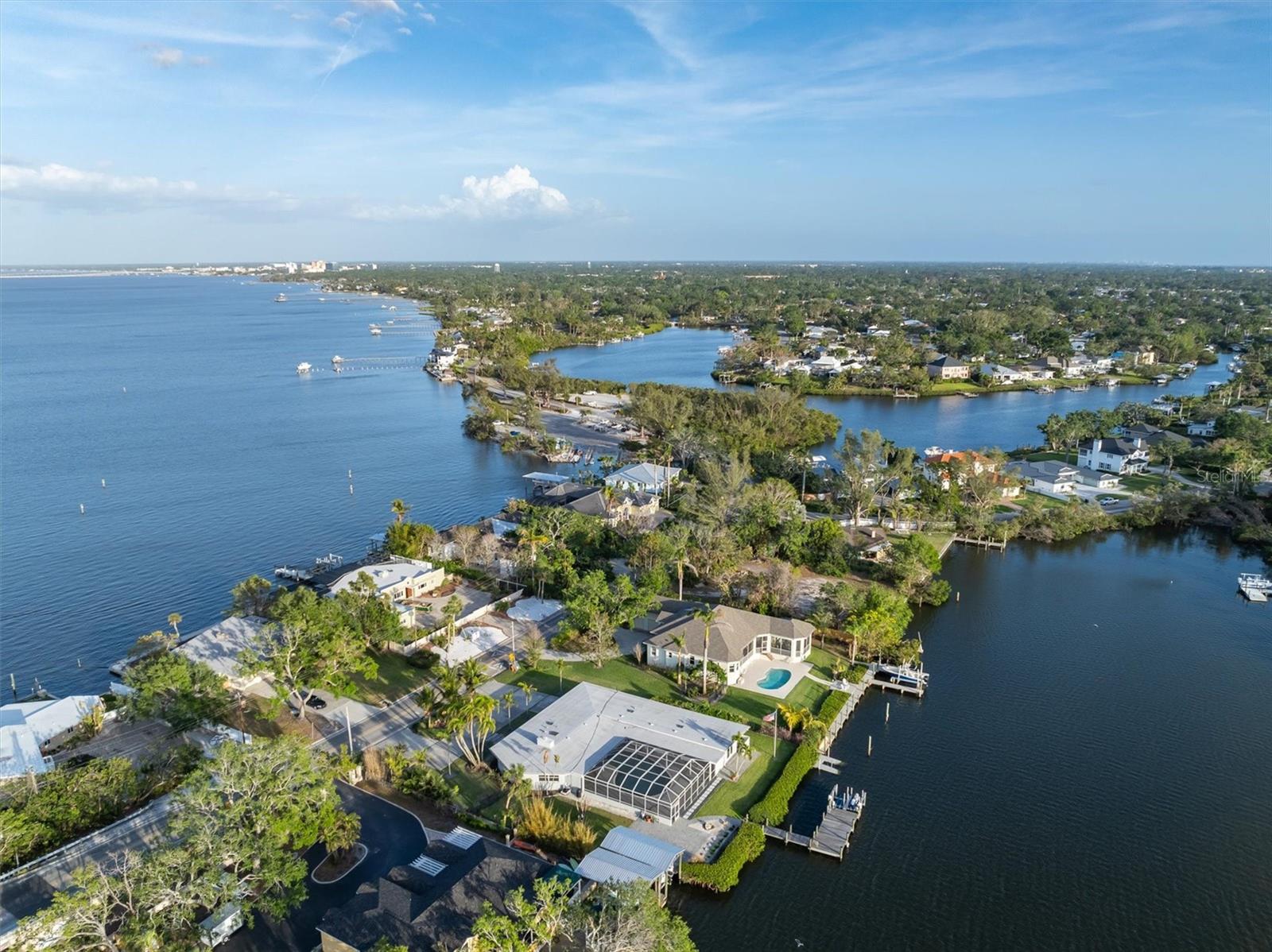 LARMARIE SHORES - Residential