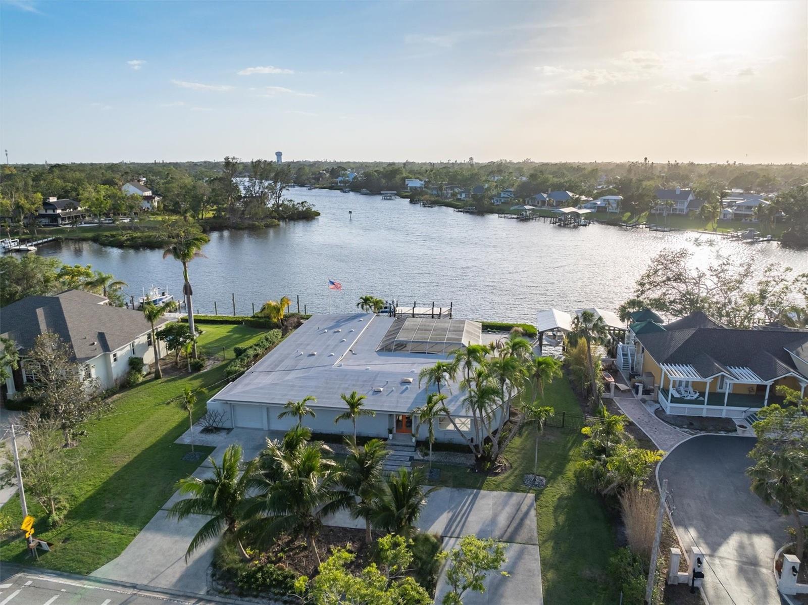 LARMARIE SHORES - Residential