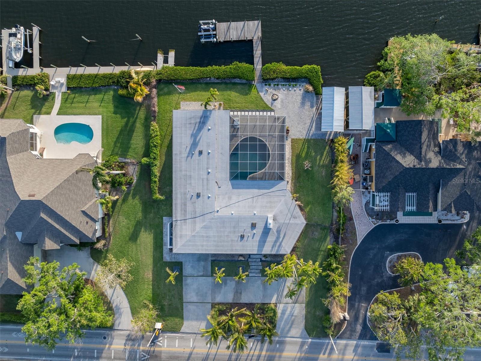 LARMARIE SHORES - Residential