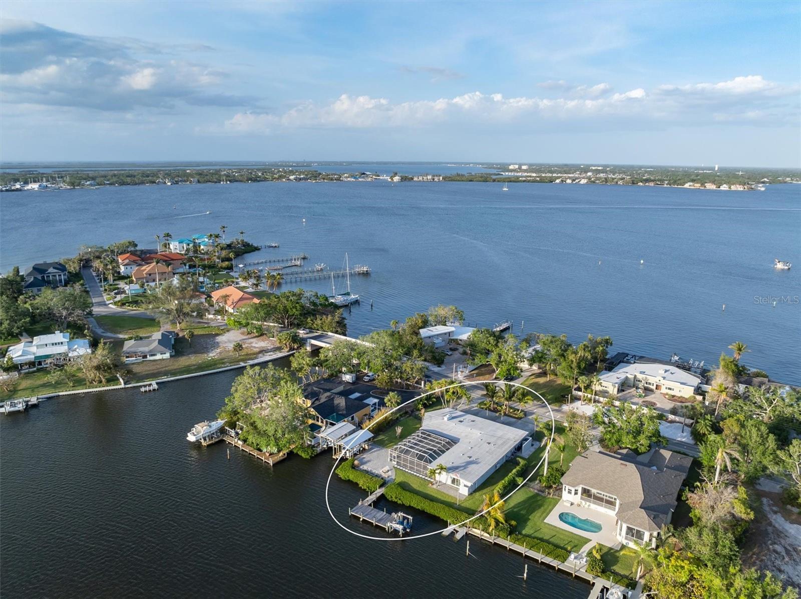 LARMARIE SHORES - Residential