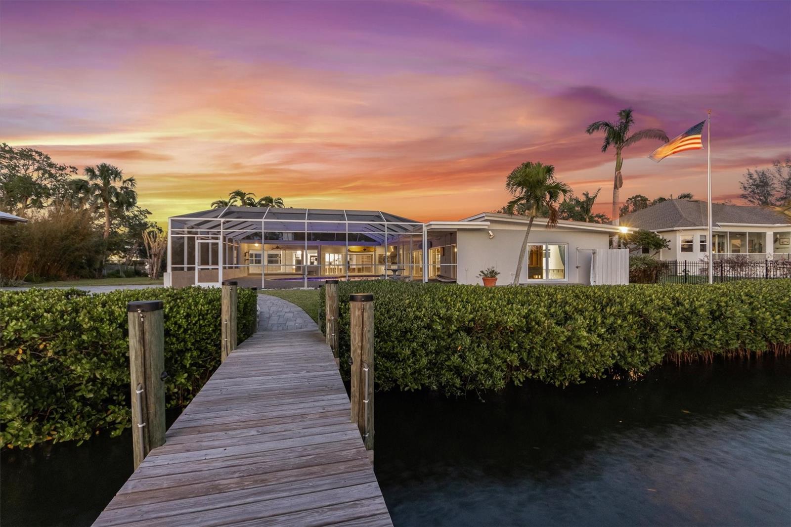 LARMARIE SHORES - Residential