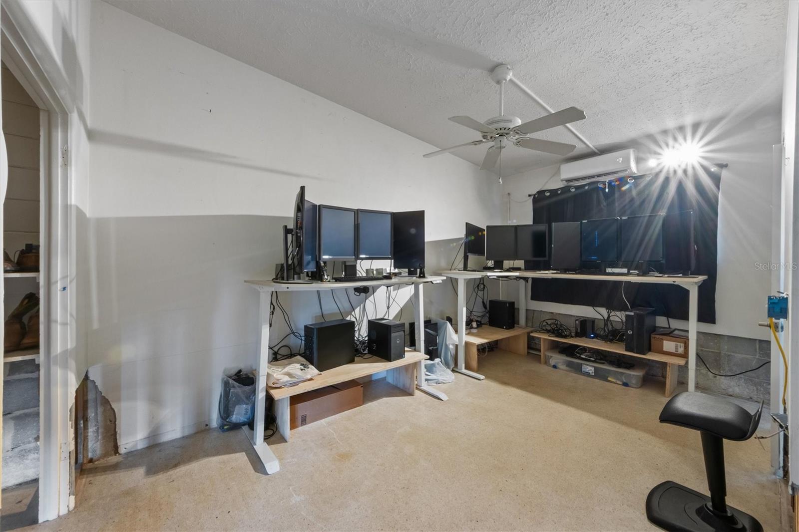 LARMARIE SHORES - Residential