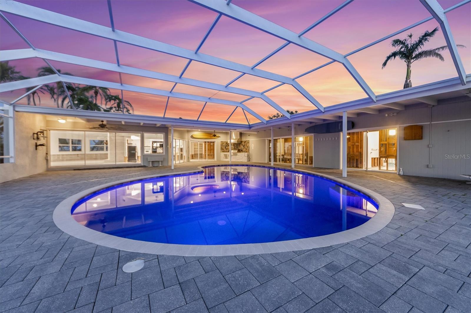 LARMARIE SHORES - Residential