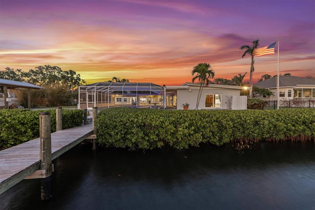 Photo of 5915 Riverview Boulevard, Bradenton, FL 34209 (MLS # A4663492)