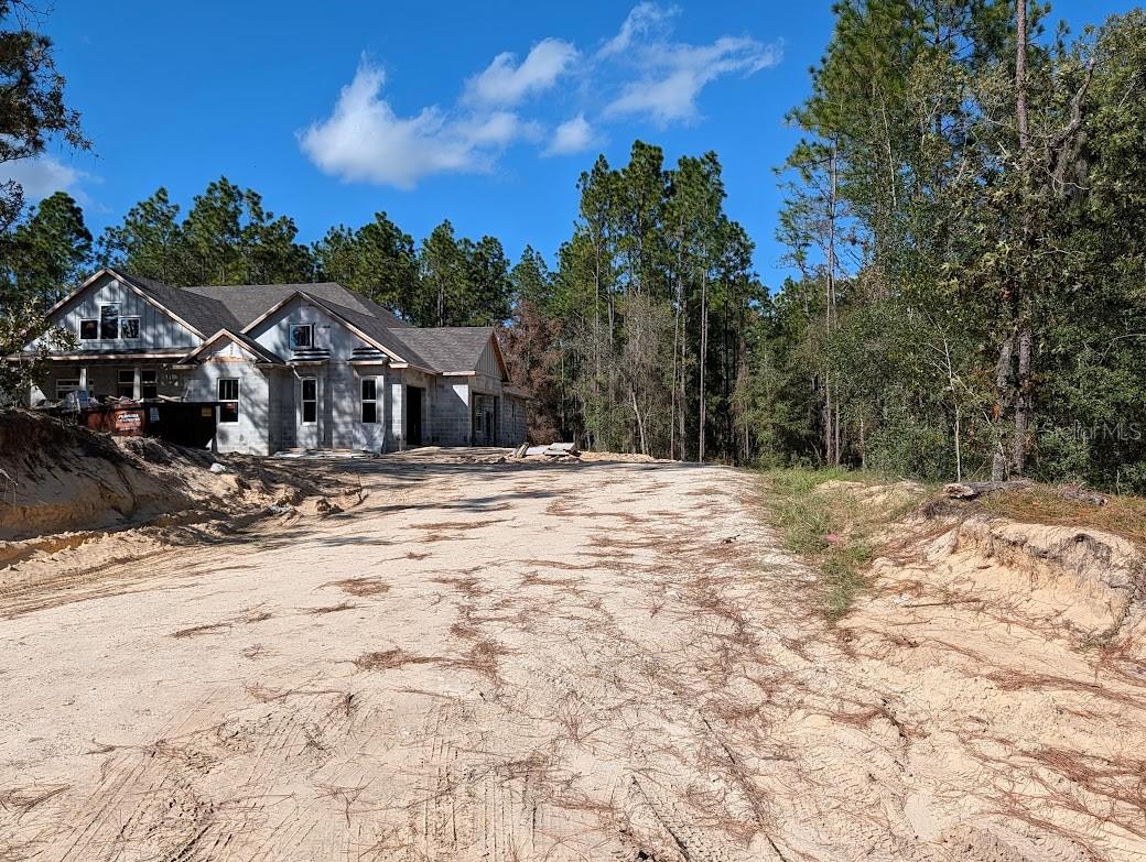 ROLLING HILLS - Land