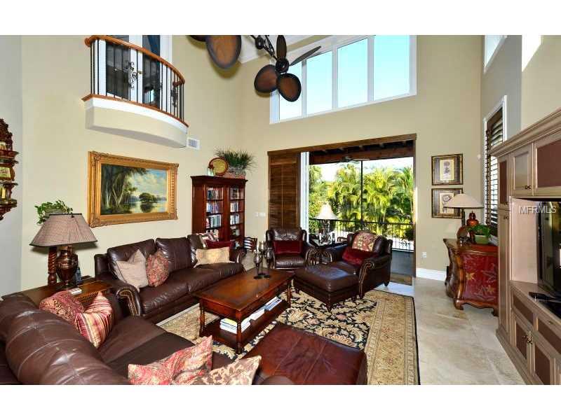 PARADISE SHORES - Residential