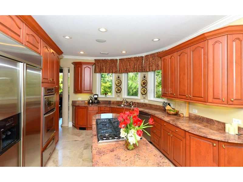 PARADISE SHORES - Residential