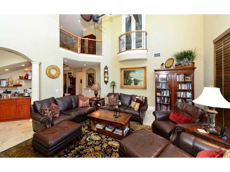 PARADISE SHORES - Residential