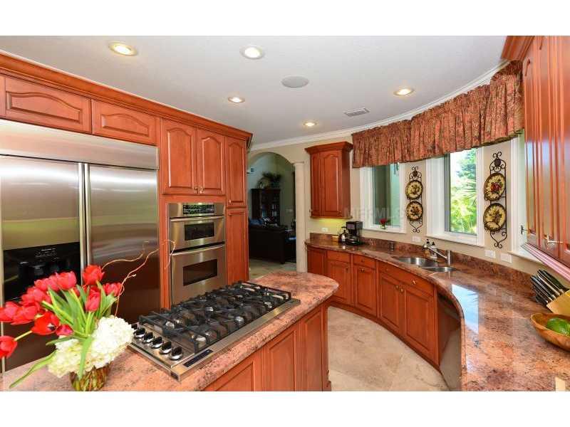 PARADISE SHORES - Residential