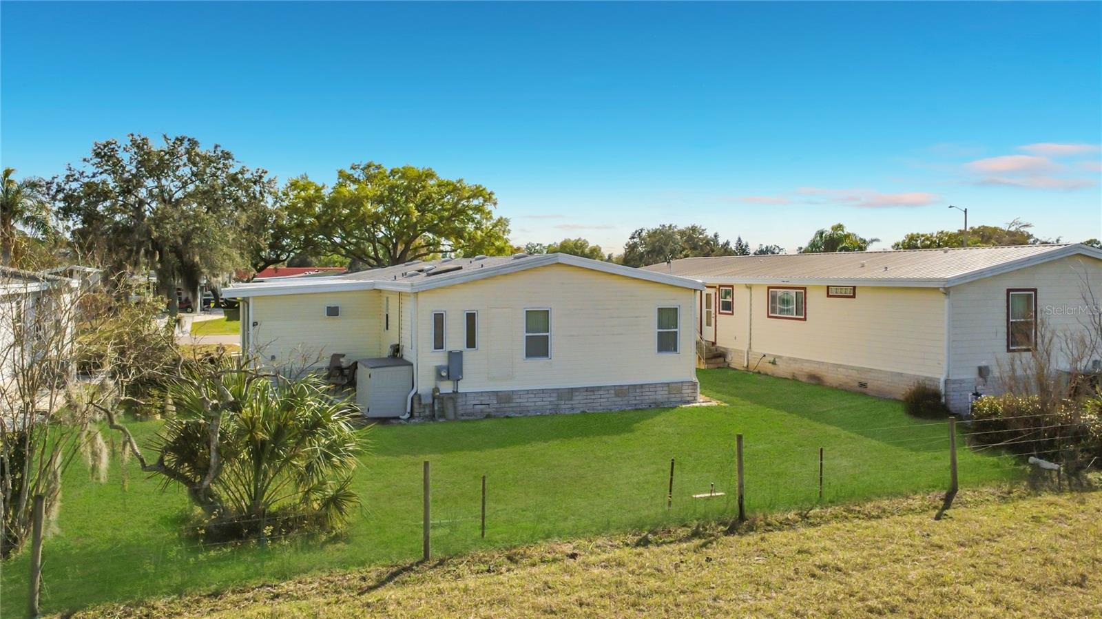 TAVARES FOX RUN MOBILE HOME - Residential