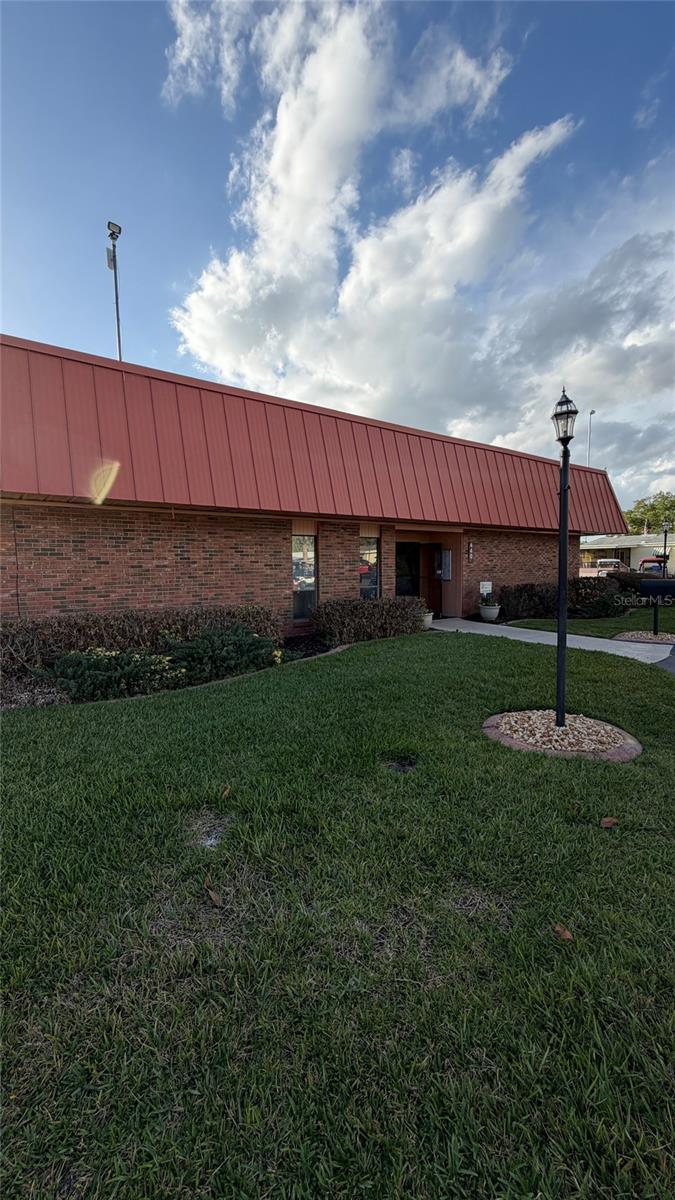 TAVARES FOX RUN MOBILE HOME - Residential