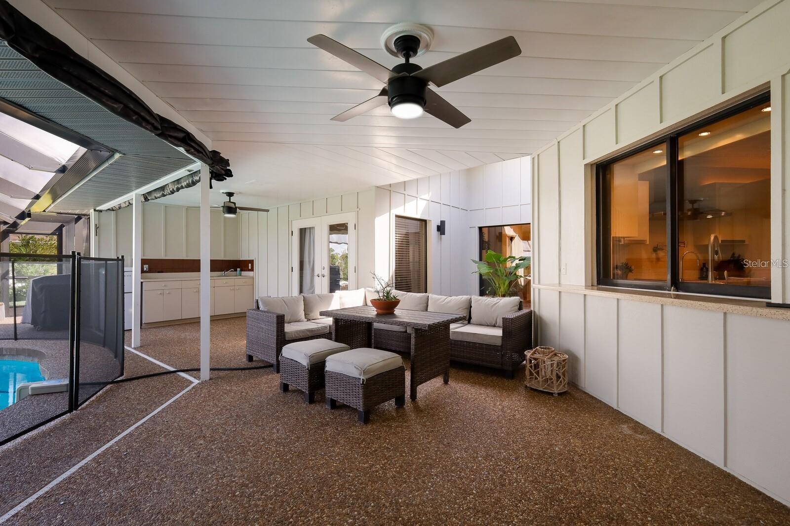 COUNTRY CLUB OF SARASOTA THE - Residential Lease