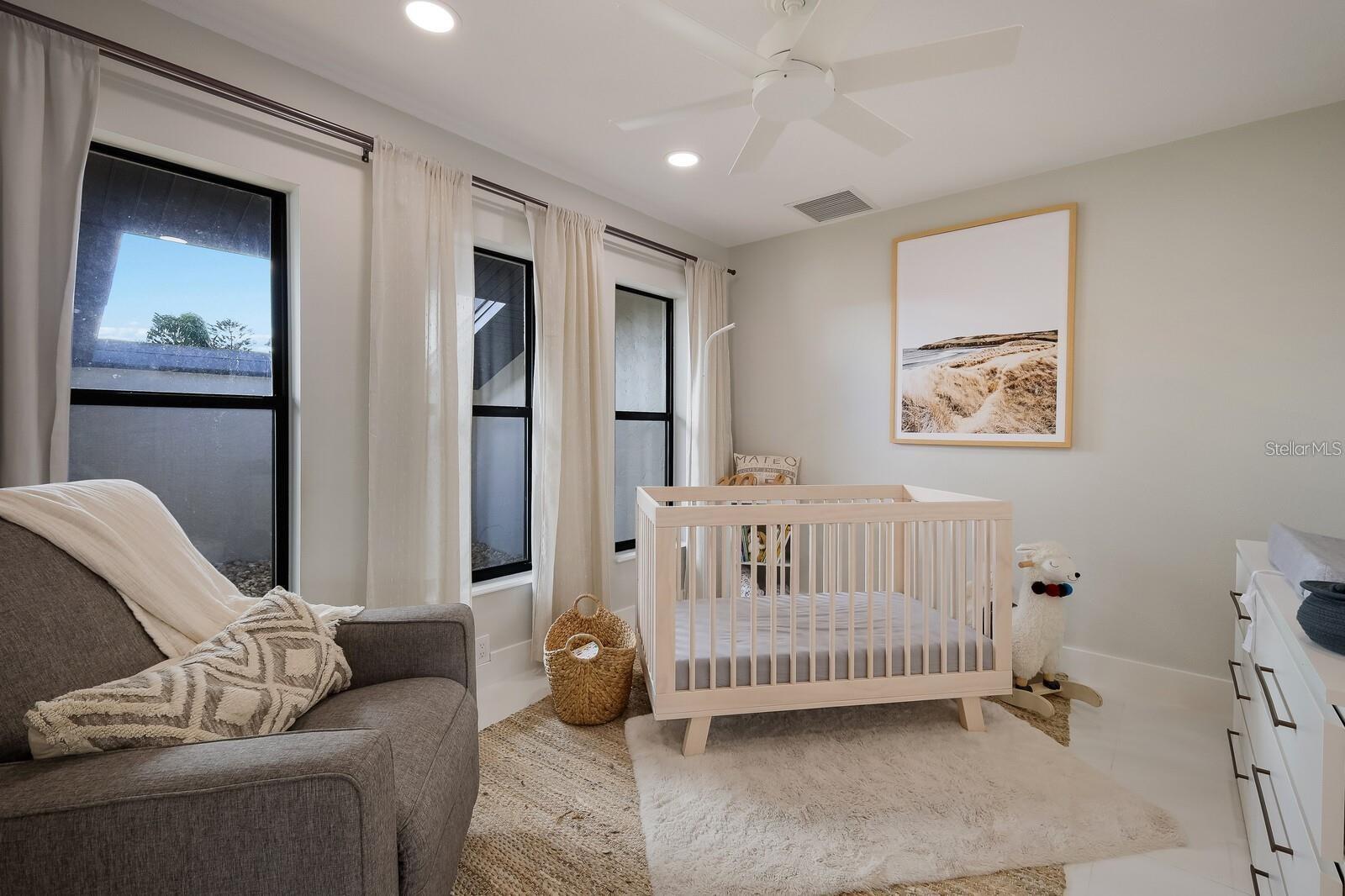 COUNTRY CLUB OF SARASOTA THE - Residential Lease