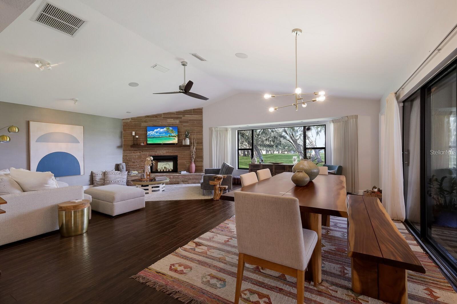 COUNTRY CLUB OF SARASOTA THE - Residential Lease