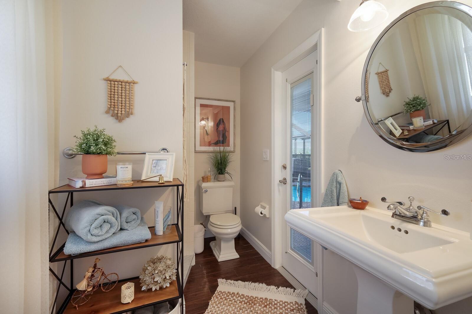 COUNTRY CLUB OF SARASOTA THE - Residential Lease