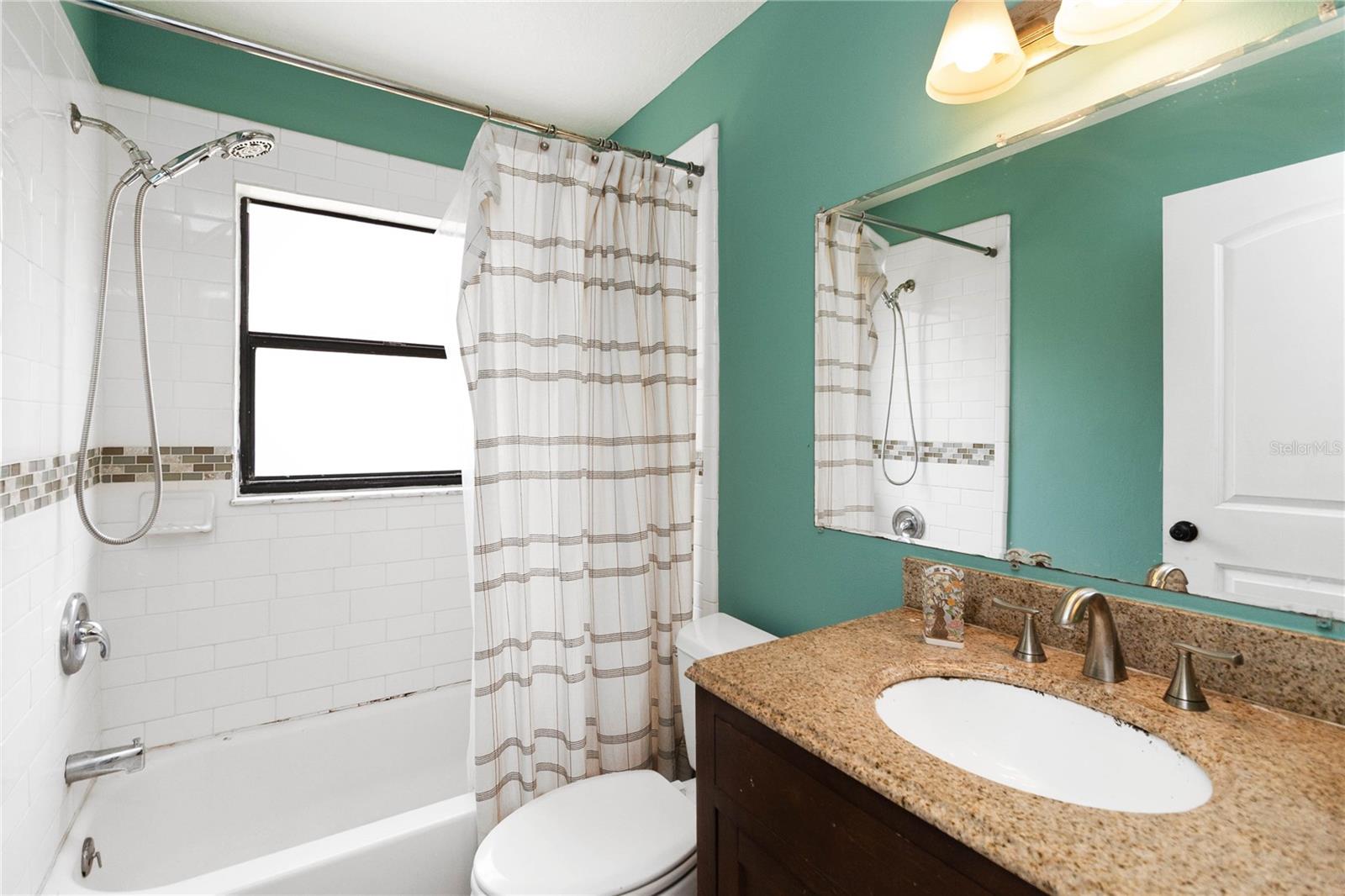 RIVERSIDE AT TWIN RIVERS UN 1 - Residential