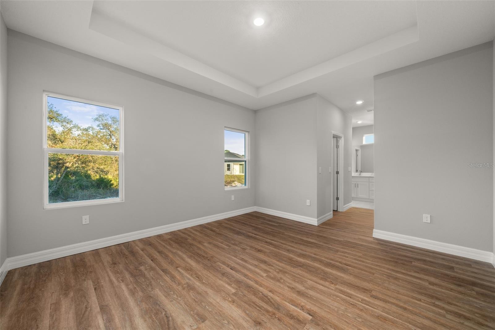 SUN N LAKE - Residential