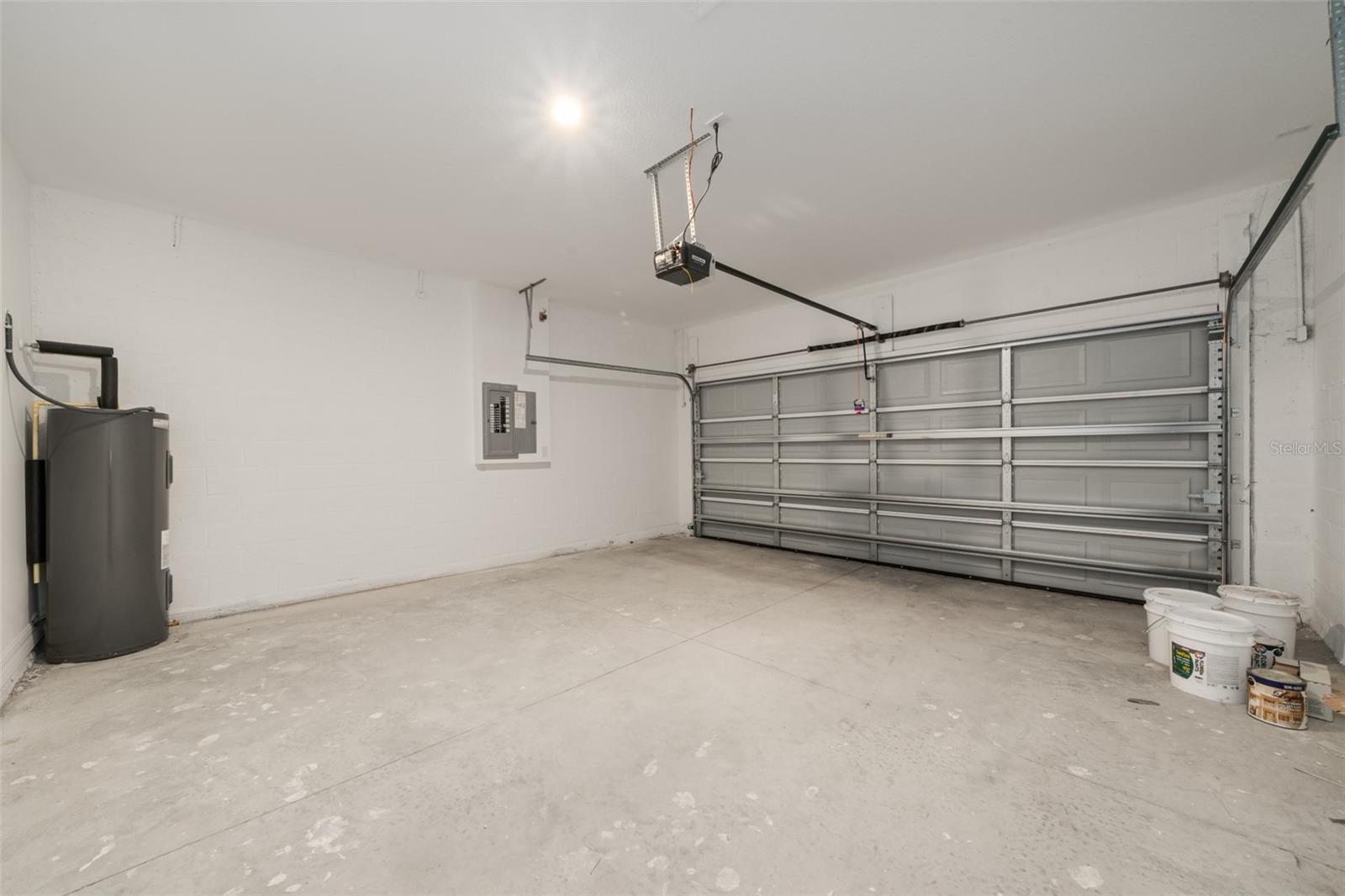 SUN N LAKE - Residential