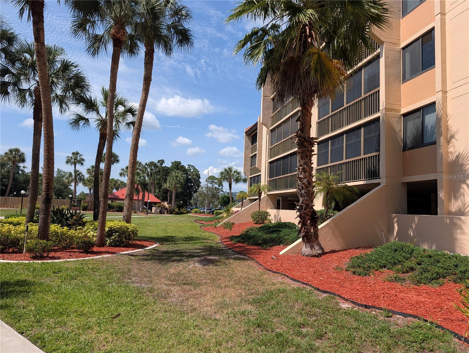 PROMENADES WEST - Residential