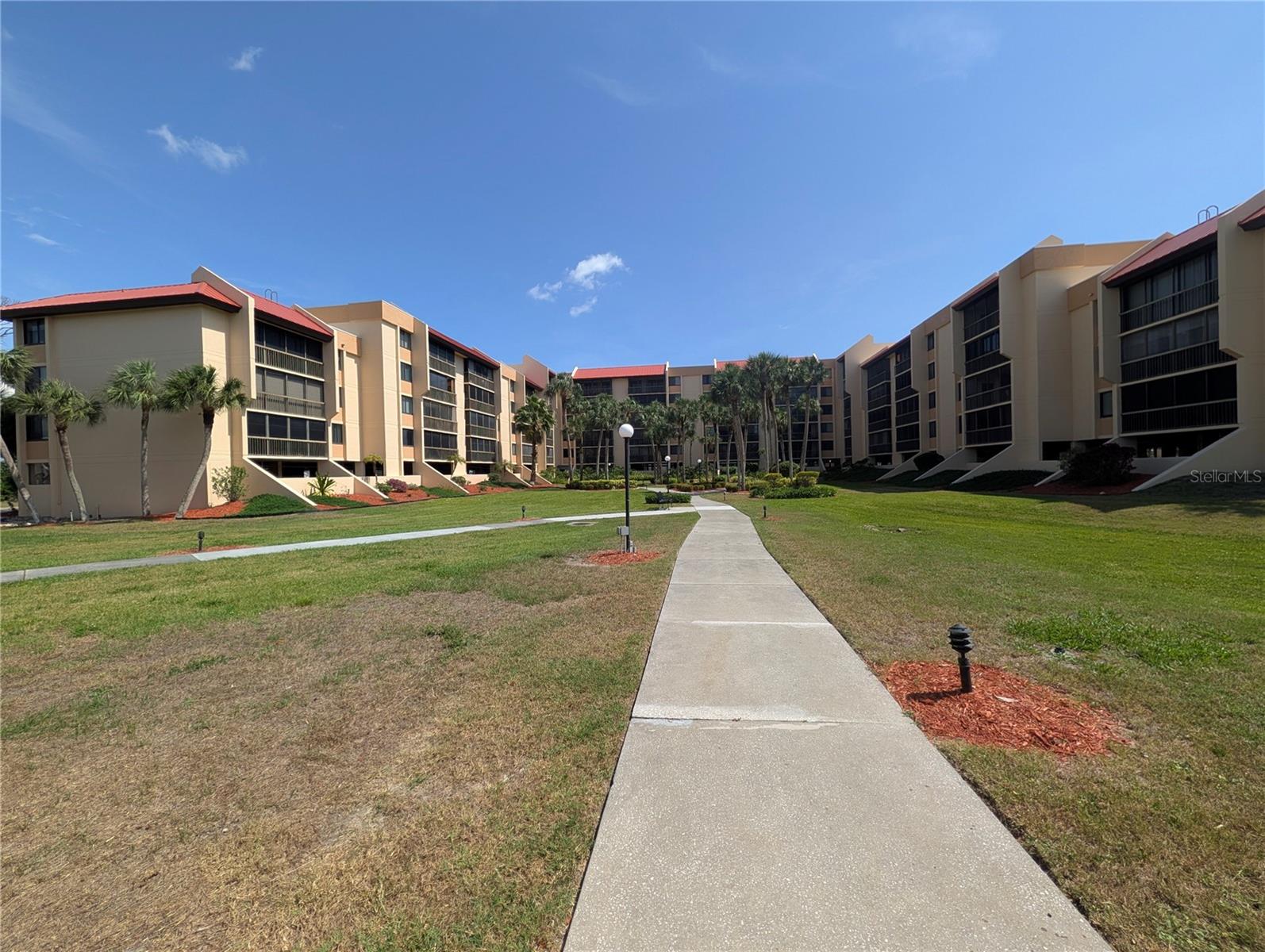 PROMENADES WEST - Residential