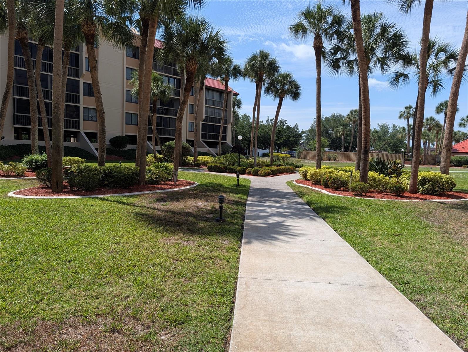 PROMENADES WEST - Residential