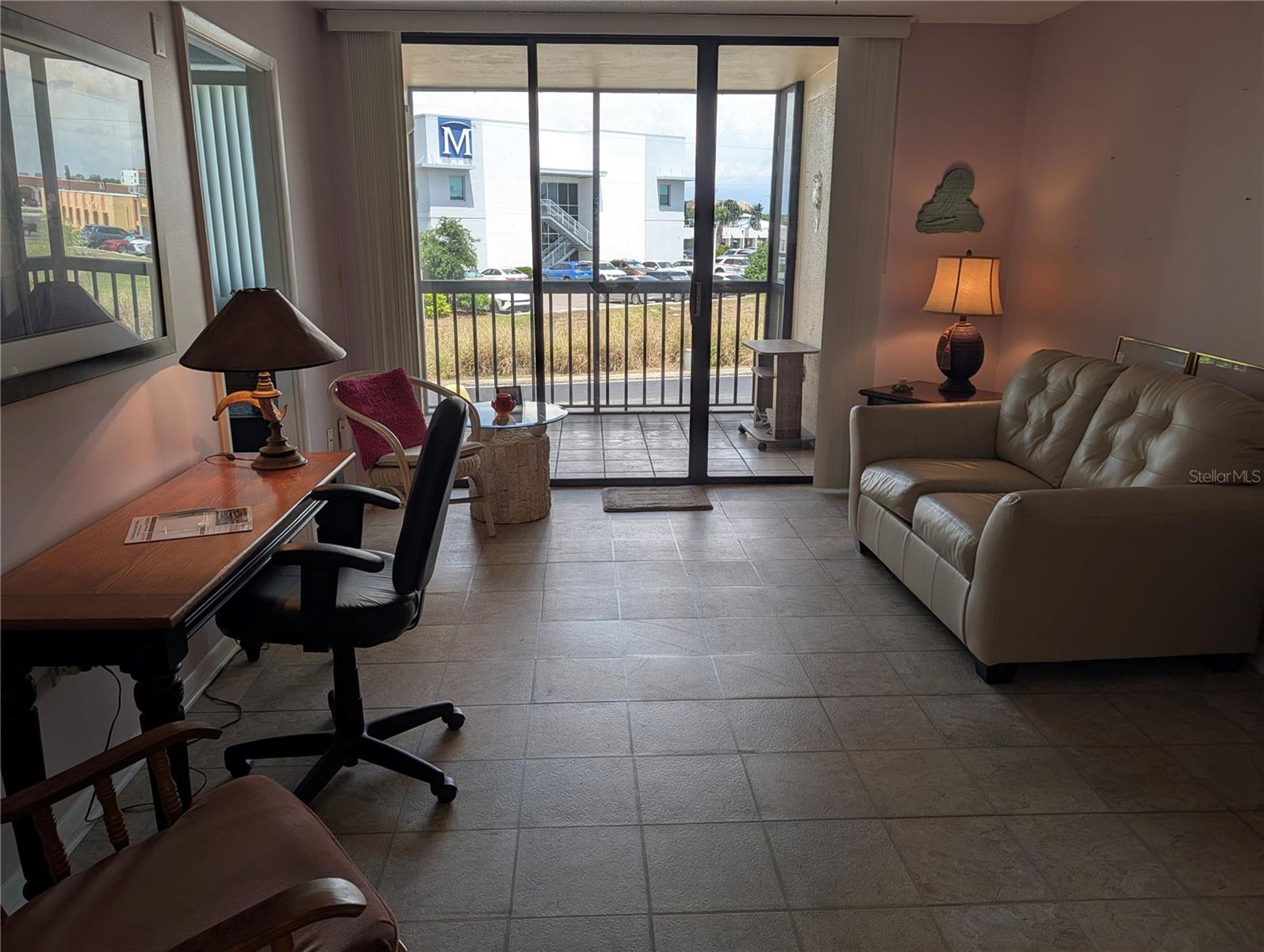 PROMENADES WEST - Residential