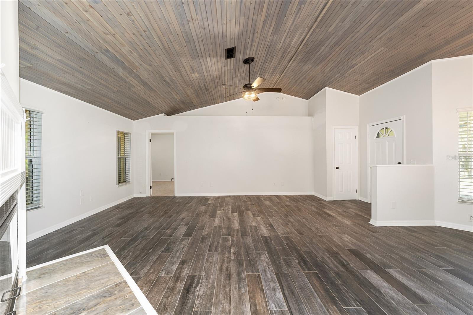 ROLLING HILLS UN 05 - Residential