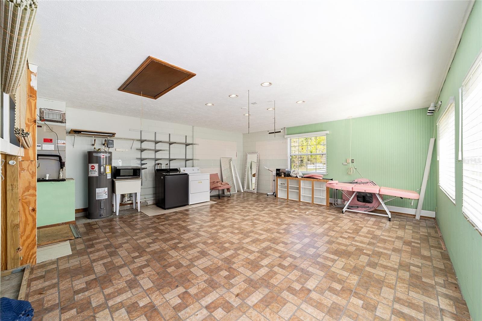 ROLLING HILLS UN 05 - Residential