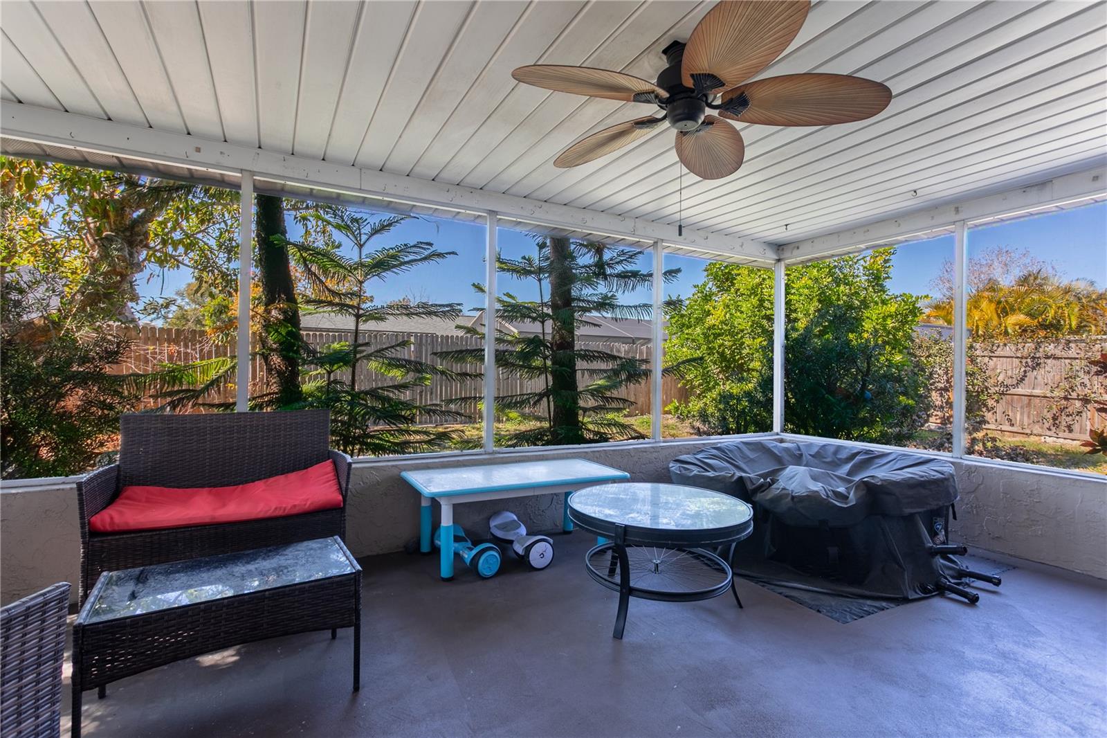 SANDPOINTE 1ST ADD - Residential