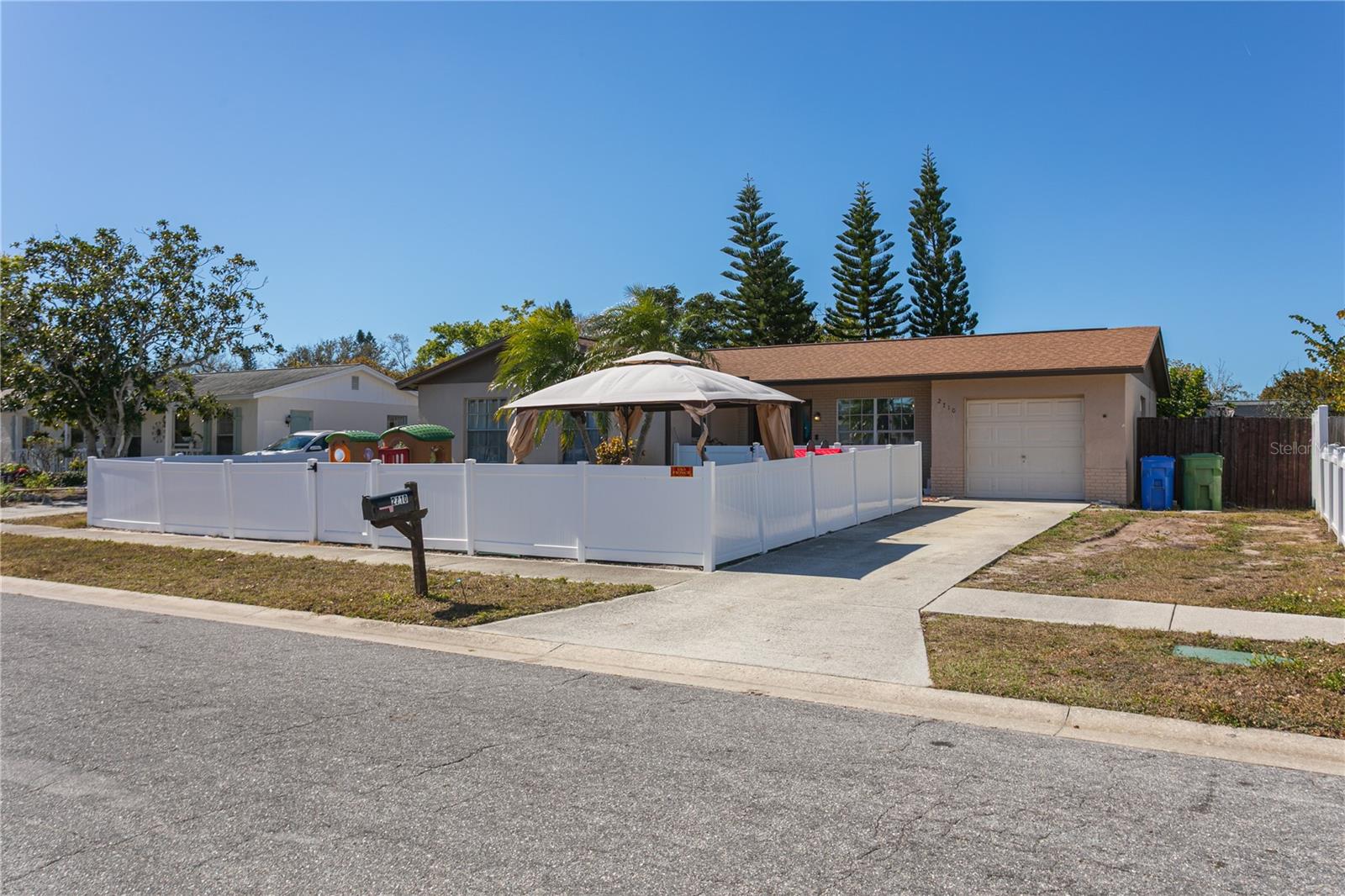 SANDPOINTE 1ST ADD - Residential