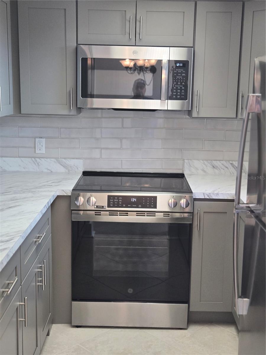 4937 MARINE PARKWAY 106