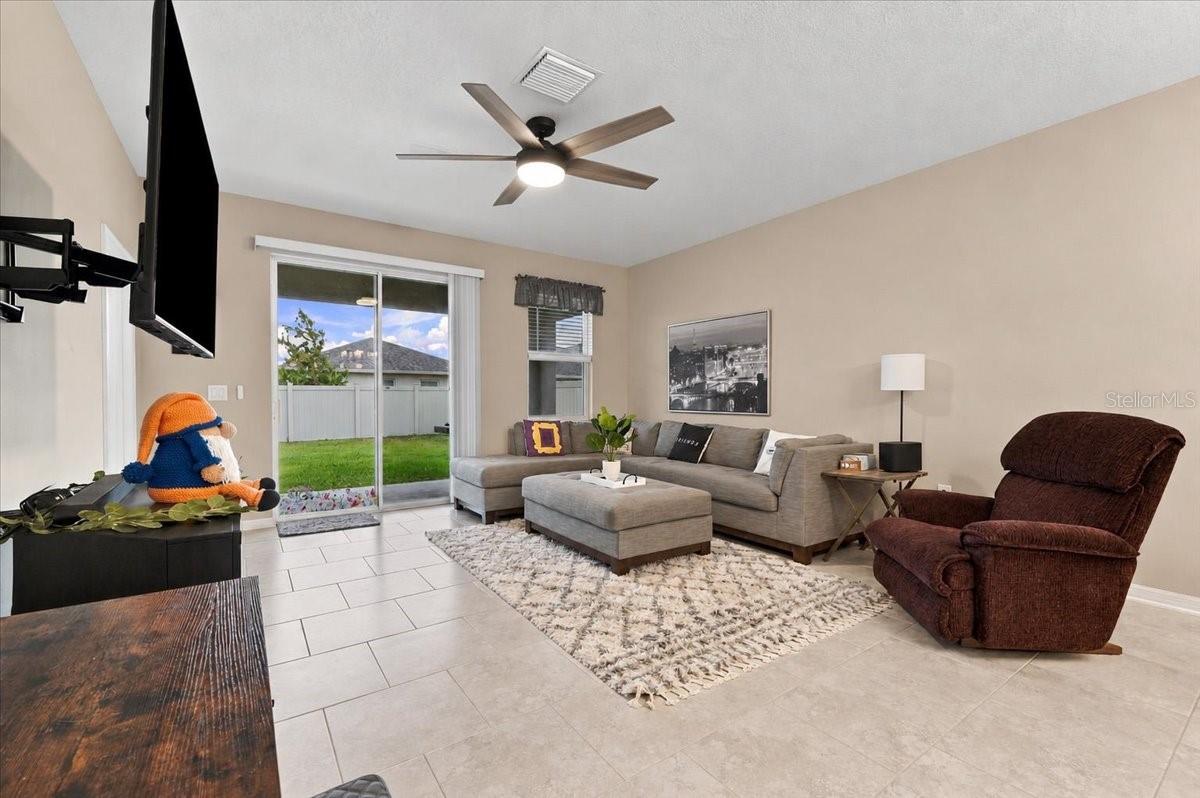 4885 FOXGLOVE CIRCLE