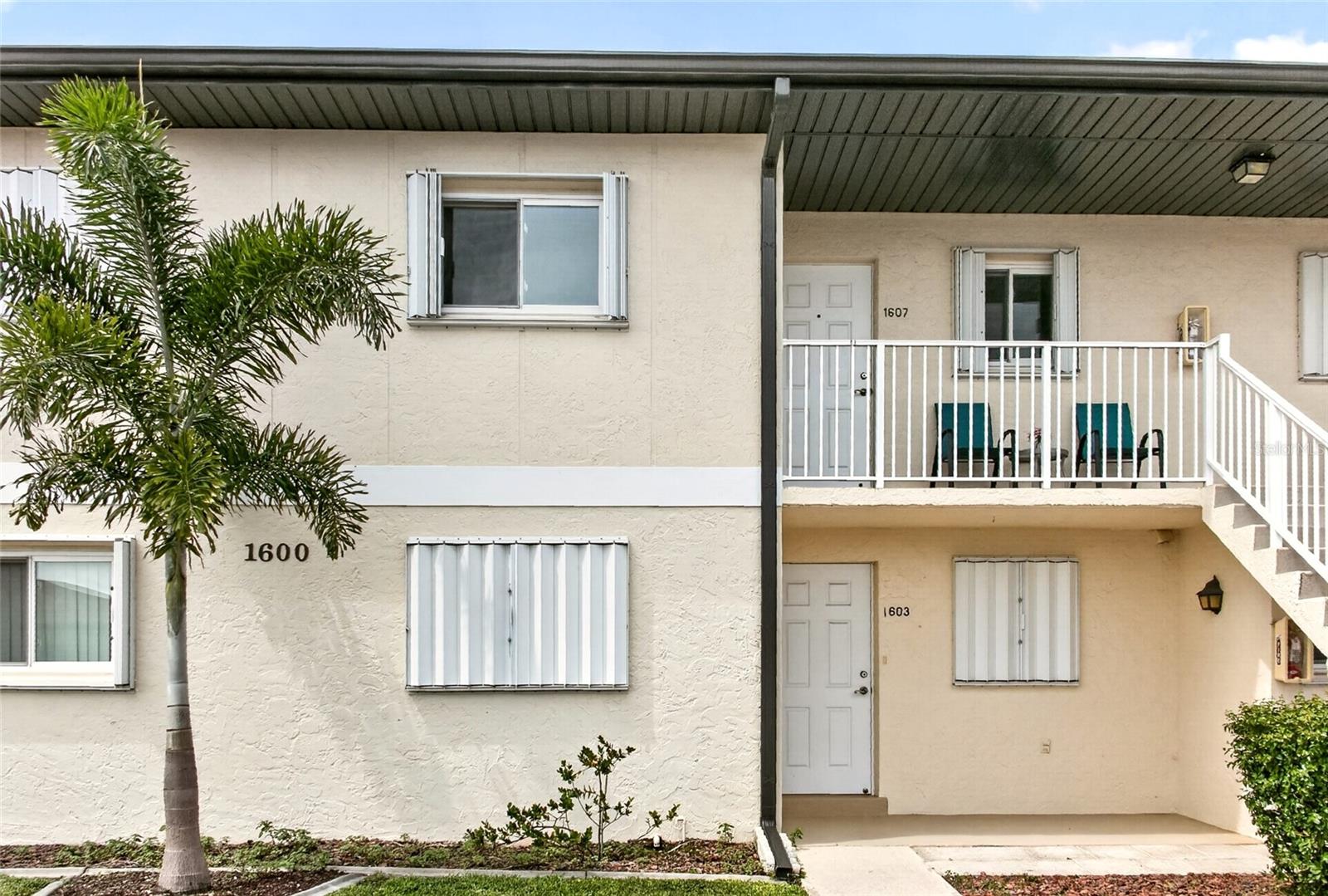 25275 RAMPART BOULEVARD 1607
