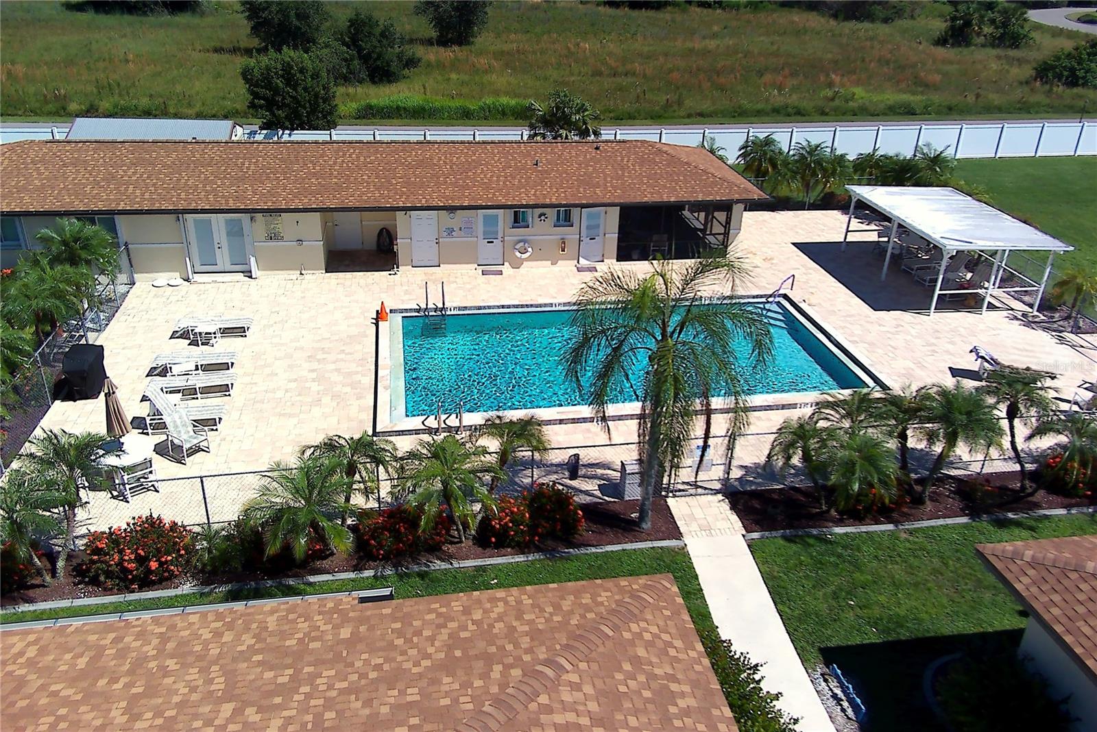 25275 RAMPART BOULEVARD 1607
