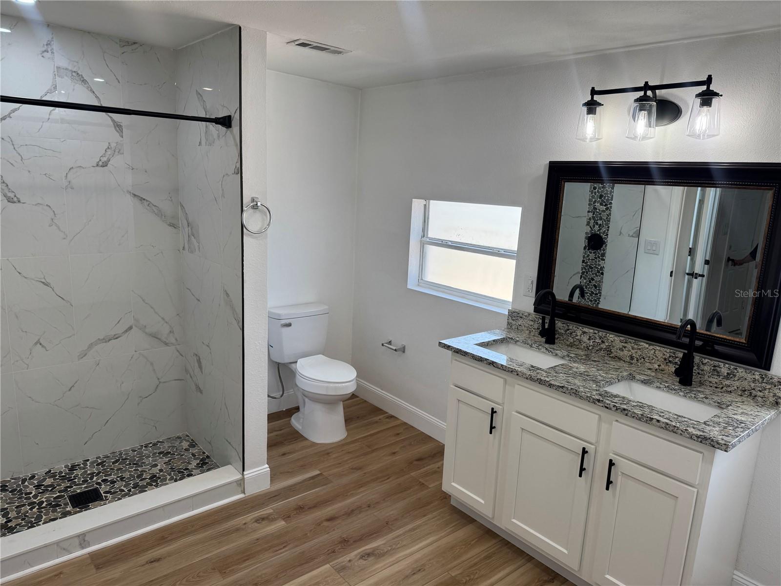 VALENCIA TERRACE REV - Residential Lease