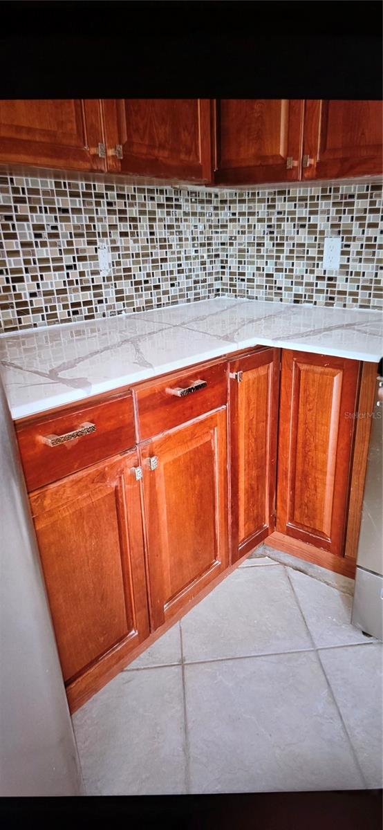 SOUTH VENICE - Residential