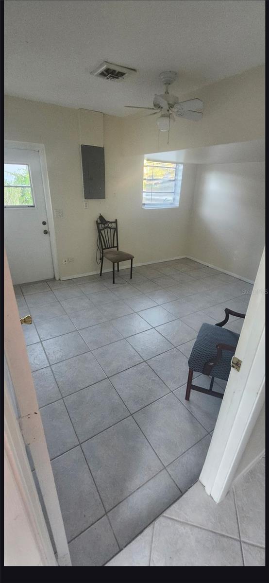 SOUTH VENICE - Residential