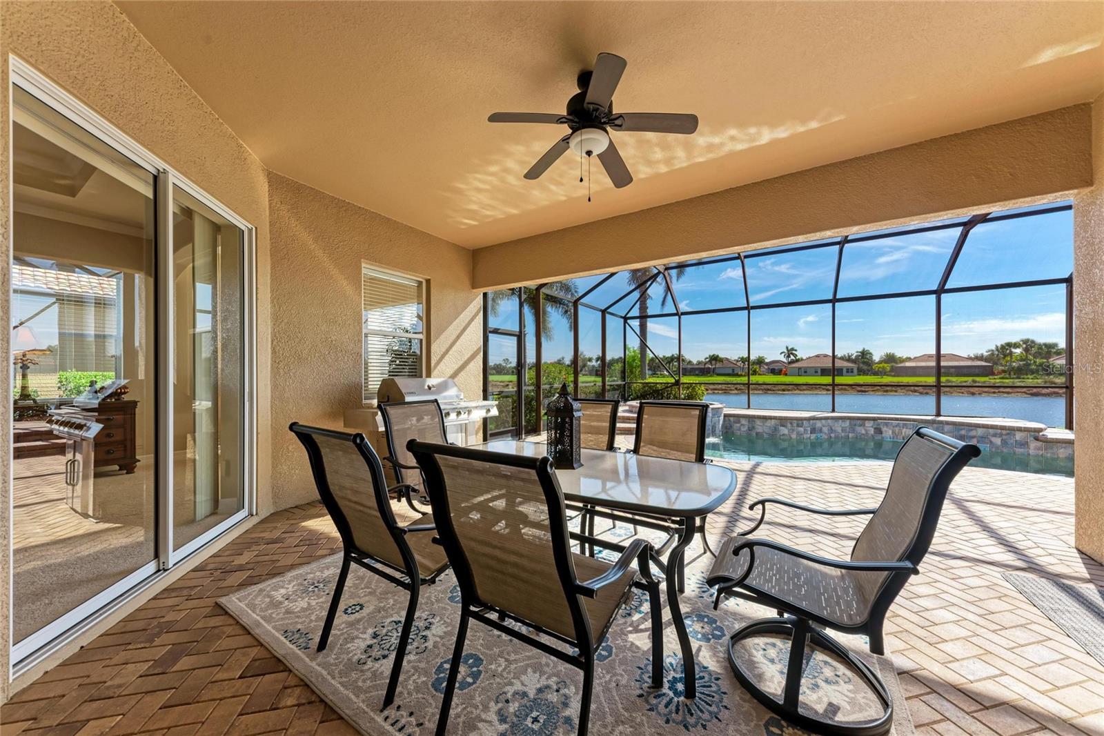 RIVER STRAND - Residential