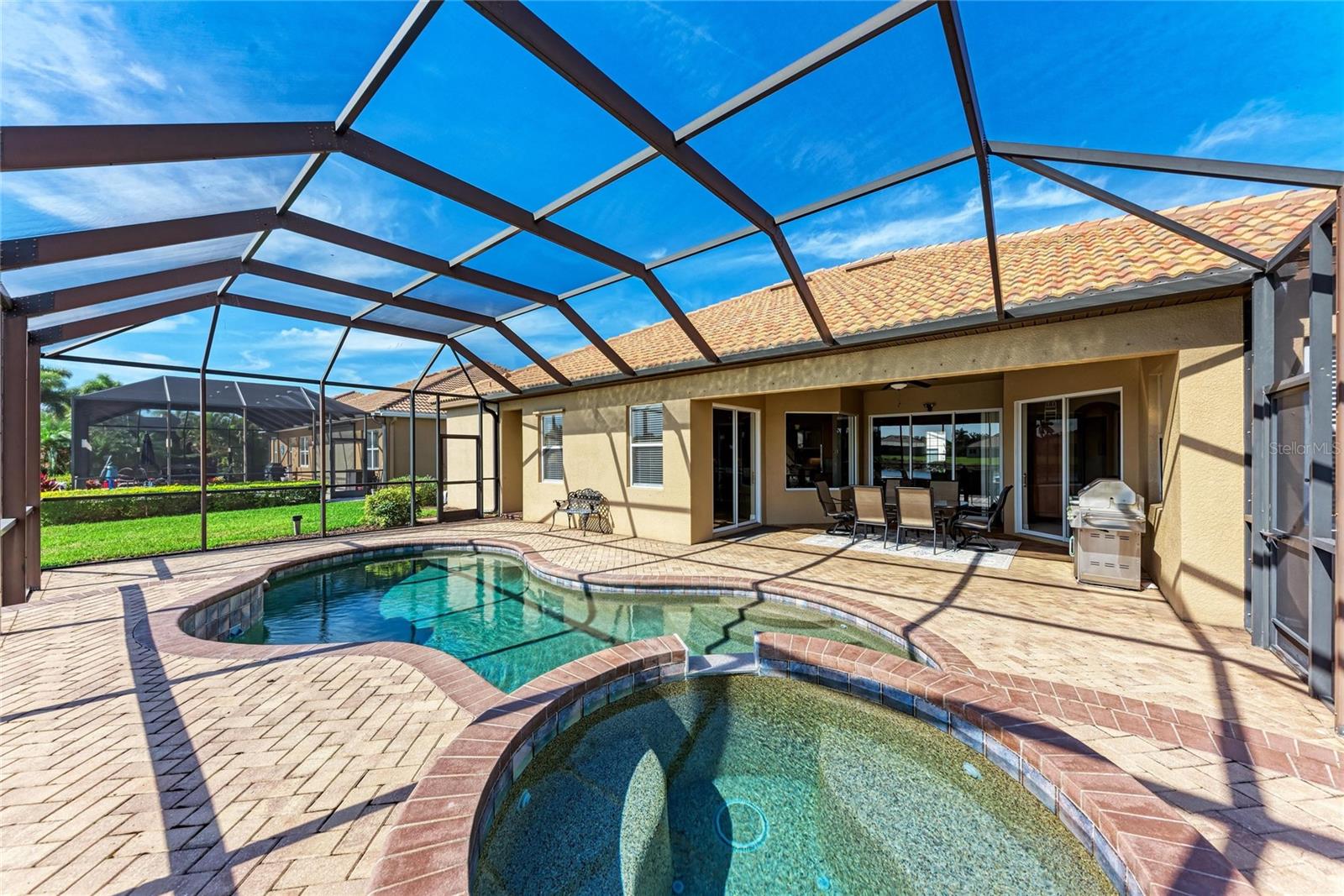 RIVER STRAND - Residential