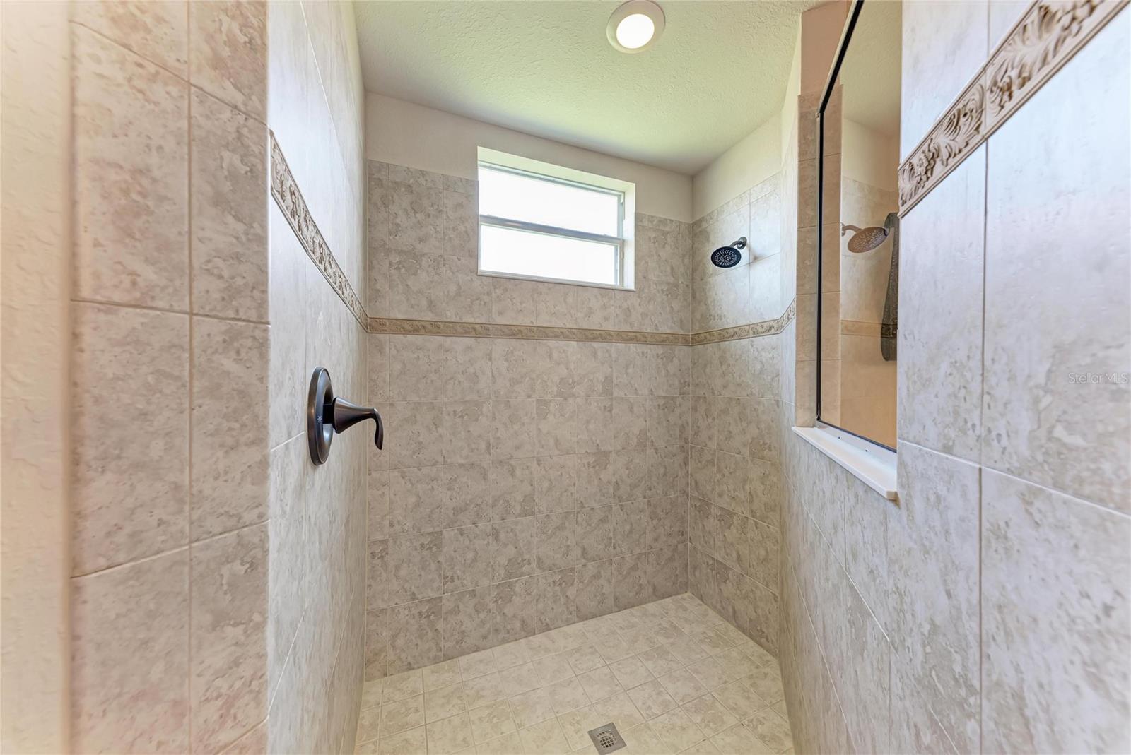 RIVER STRAND - Residential