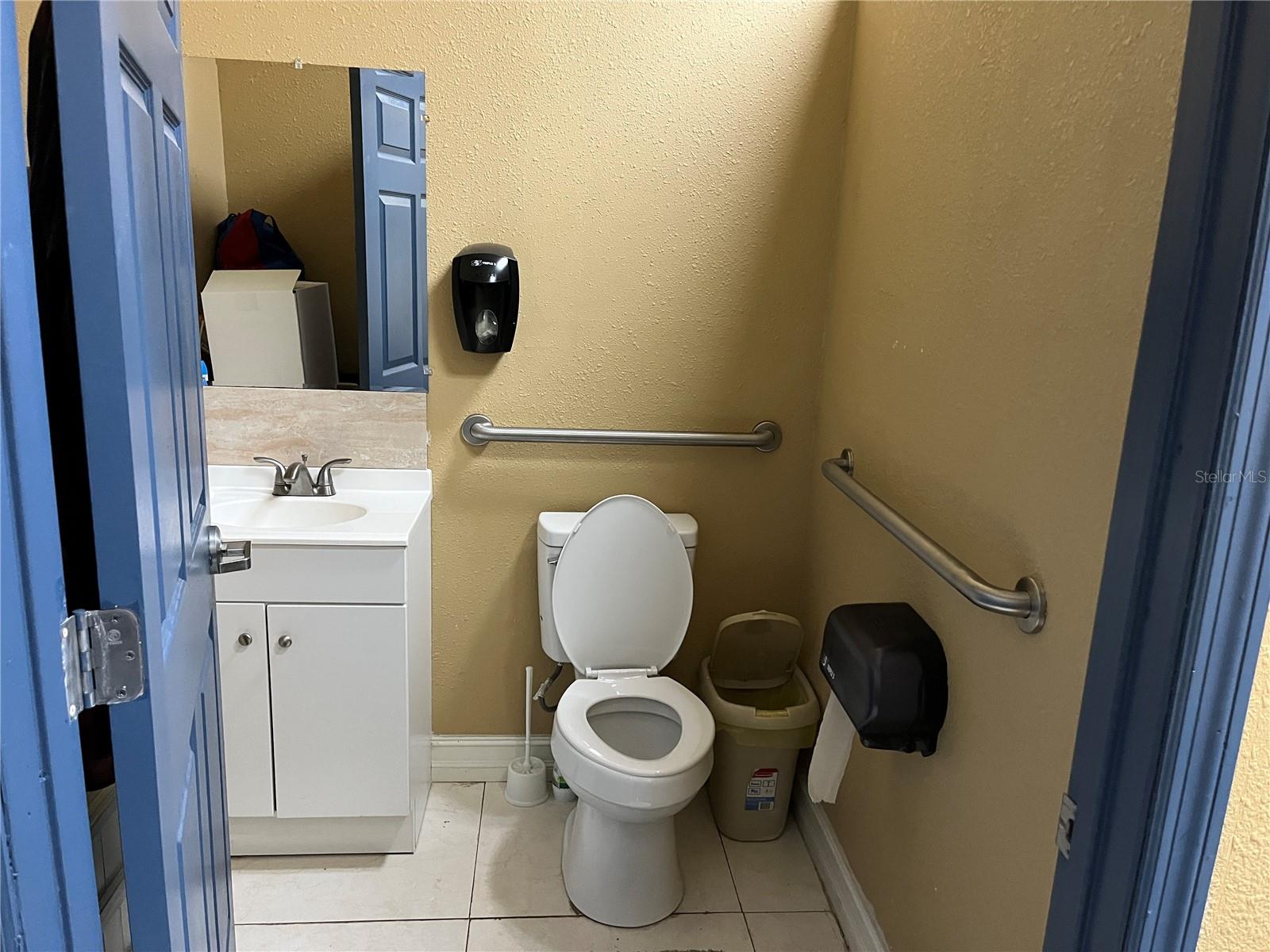 WEKIVA EXECUTIVE CENTRE CONDO - Commercial Sale