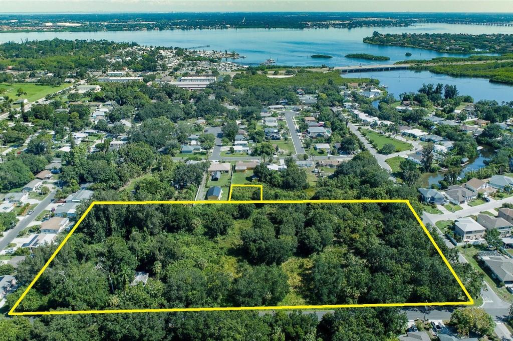 Looking for space to roam and create while staying close to city conveniences? This 5-acre parcel in Bradenton, FL, offers tremendous development potential with zoning allowing up to 50 living spaces — perfect for investors, developers, or those wanting a spacious custom build.
Key Features:
Size: 5 acres, mostly cleared and ready for development
Zoning: R-2, permitting up to 50 residential units including single-family or manufactured homes
Location: Quiet neighborhood with easy access to US-301 and SR-64
Nearby Amenities: Minutes from downtown Bradenton, shopping, dining, and the Manatee River
Recreation: Close to Manatee County Braden River 64 Boat Launch — ideal for boating and fishing enthusiasts
Versatile Use: Ideal for residential development, multi-unit projects, or a large private estate with room to grow
This rare opportunity blends peaceful acreage with excellent location and zoning flexibility to fit your vision and goals.